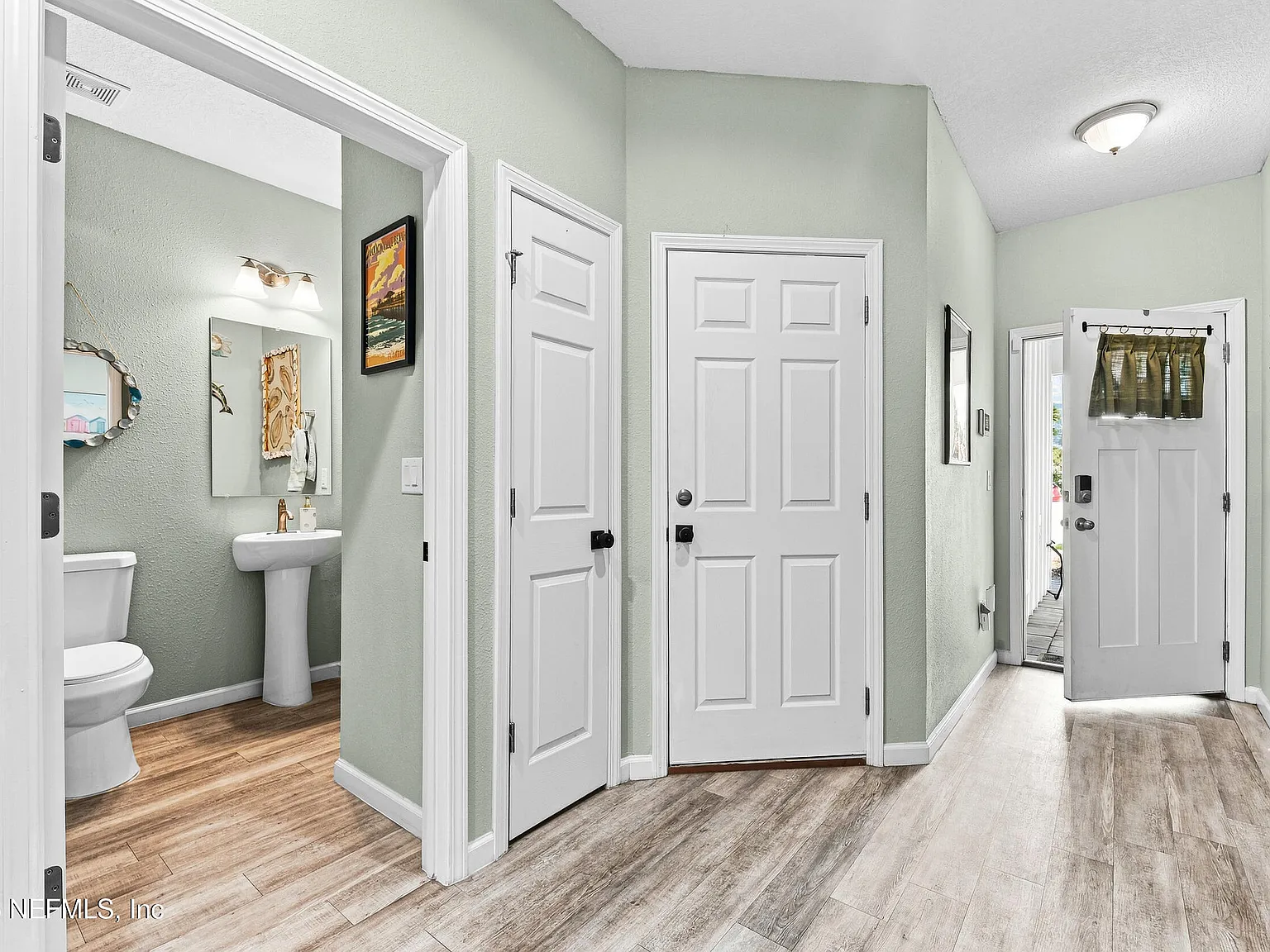 3 bed, 2.5 bath, 1871 sqft, $3,595 — Photo 4