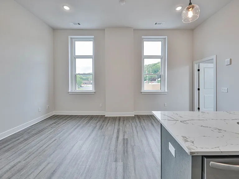 HH Bangor Block — Photo 101