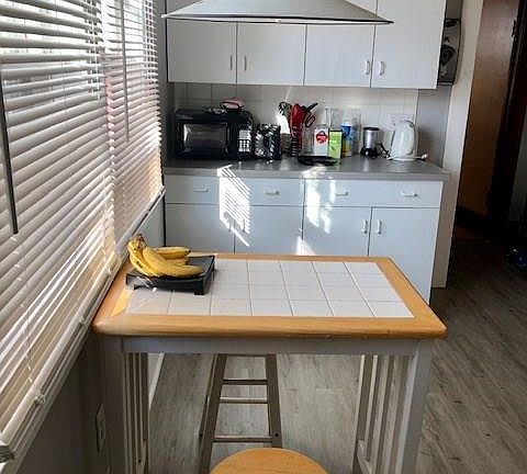 4th image of 544 Clarendon St