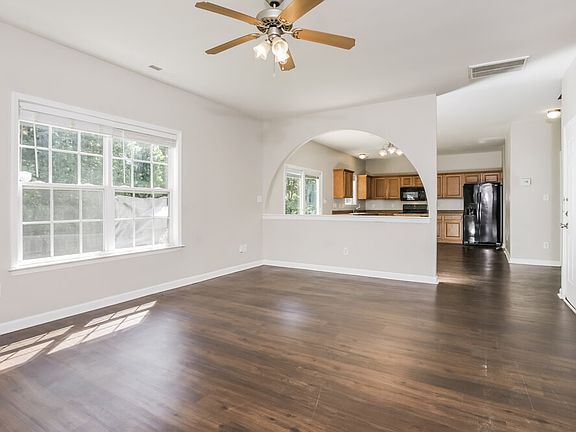 5th image of 318 Jewel Haven Way