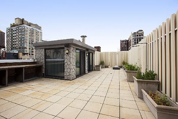 Sold by Flat Iron Real Estate | media 21