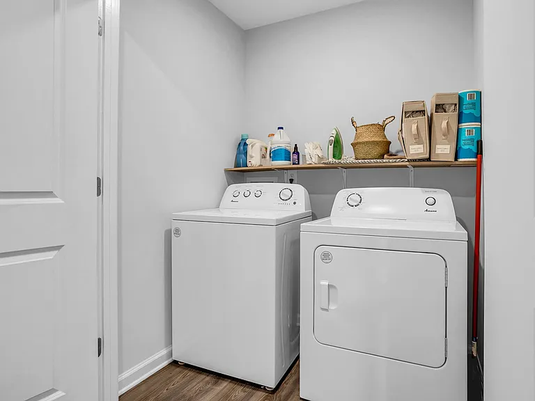 108 Vanilla Ln — Photo 32