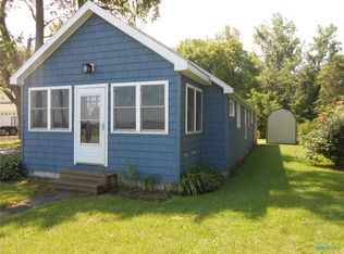 5523 N River Rd, Pemberville, OH 43450