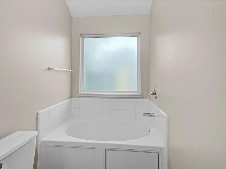 4226 Richmeadow Dr — Photo 20