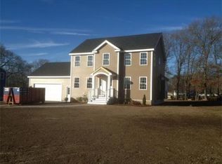 9 Lyons Ln, Whitman, MA 02382