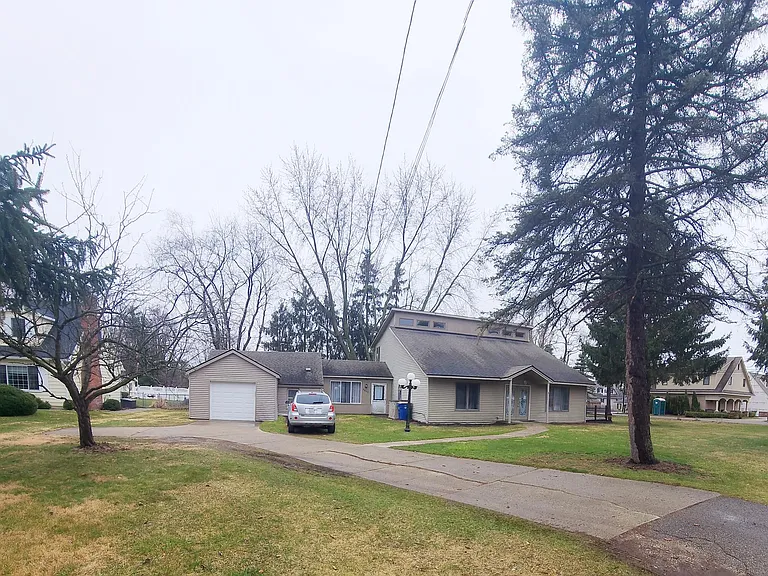 Floretta Rd — Photo 23