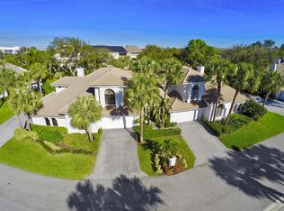 432 Coral Cove Dr, Juno Beach, FL 33408