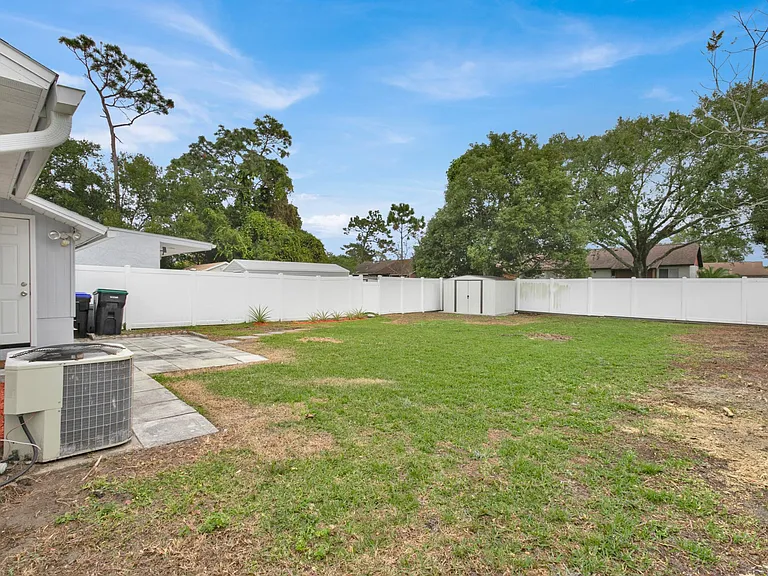 1434 Ravida Cir — Photo 21
