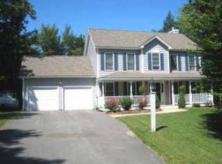 97 Holly Hill Farm Rd, Weare, NH 03281