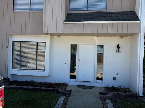 3400 Wimbledon Dr APT 2, Pensacola, FL 32504