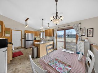 605 Willers Ct, Lake City, MN 55041