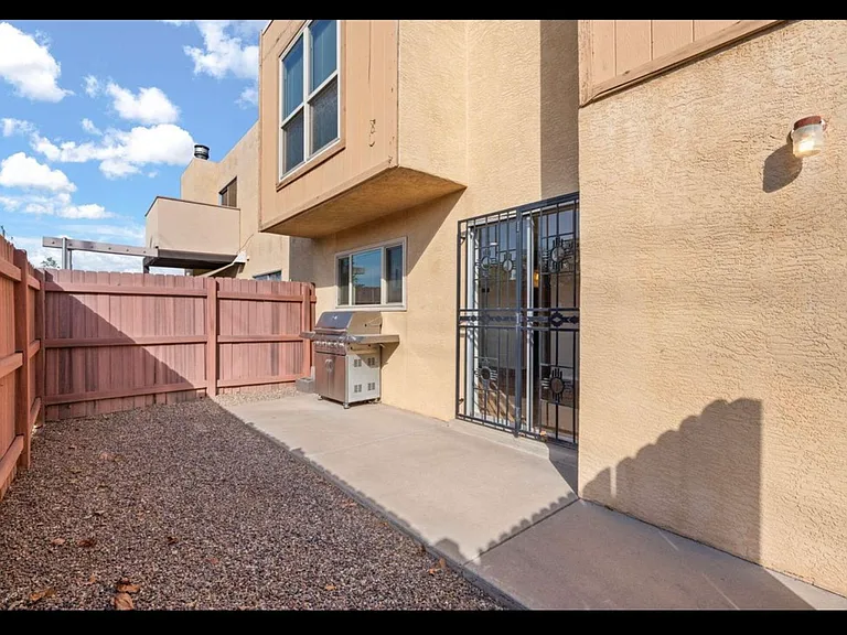 118 Calle Olas Altos NE — Photo 9