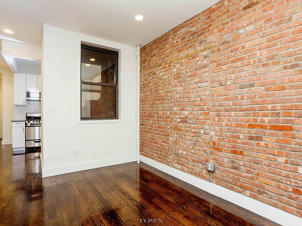 2nd image of 205 8th Ave APT 5N
