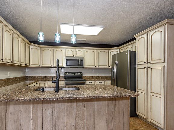 5th image of 1924 N 16th St Unit 4