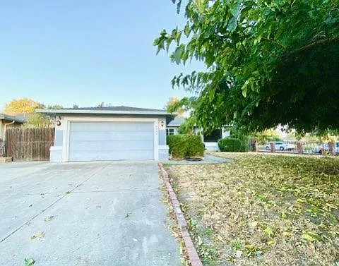 3795 Robinridge Way photo 1