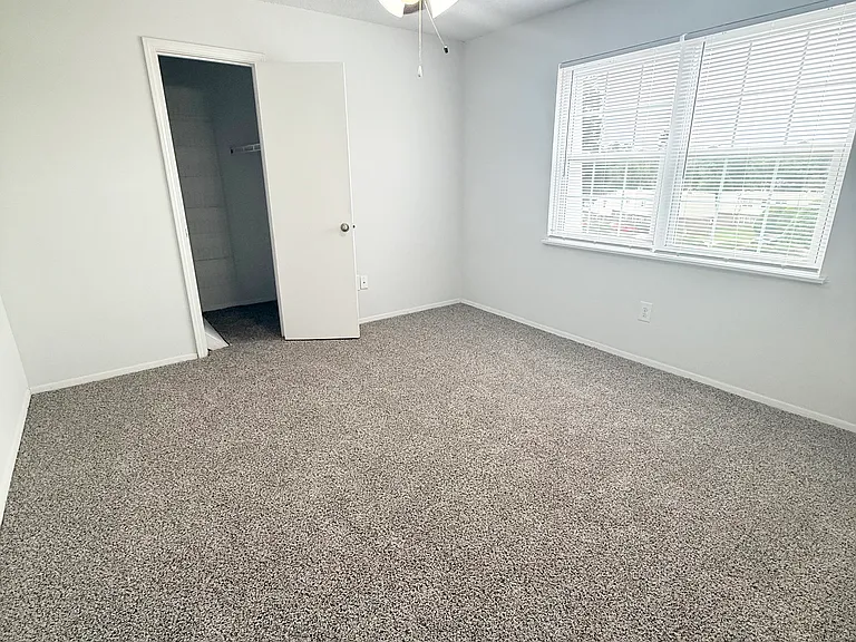 Hunting Ridge Apartments — Photo 5