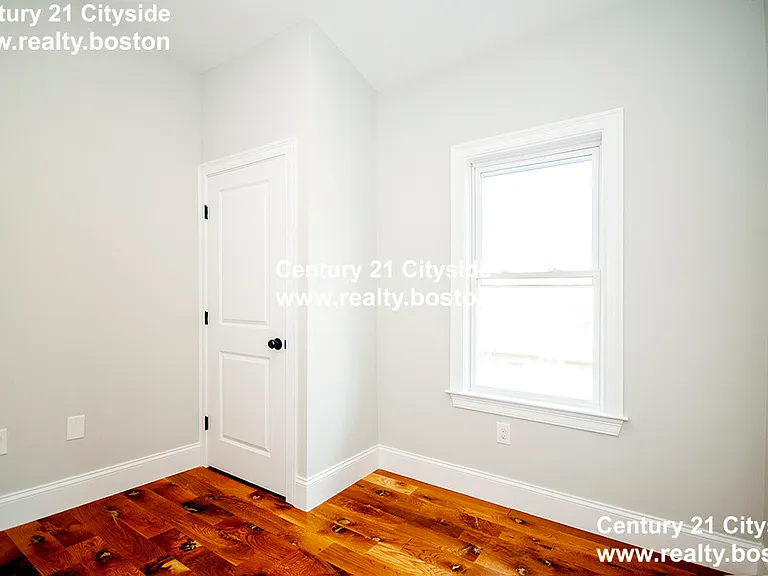 205 Marion St #3 — Photo 21