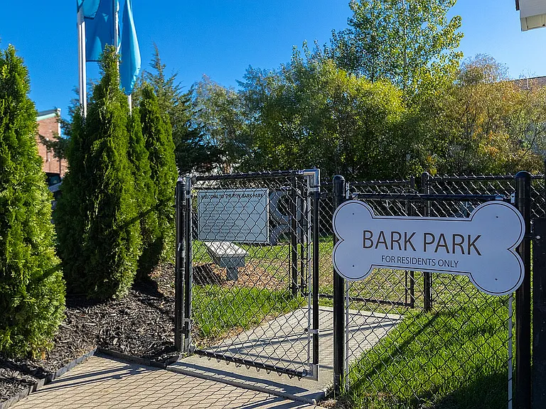5149 Commercial Dr — Photo 10