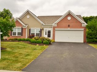 609 Whispering Pines Dr, Gibsonia, PA 15044
