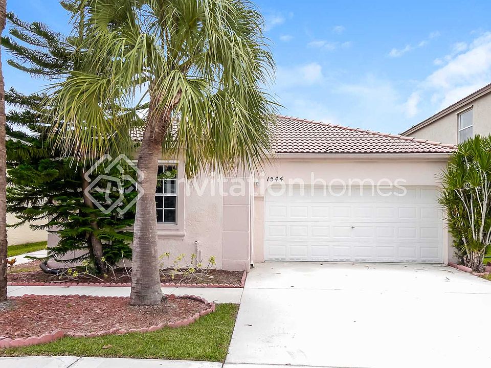 1st image of 1544 NW 158th Ave
