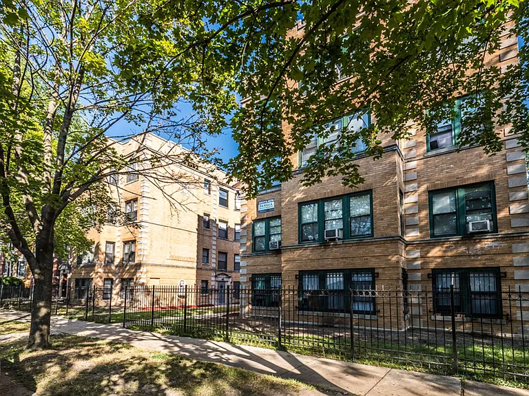 5040-42 W Quincy St — Photo 11