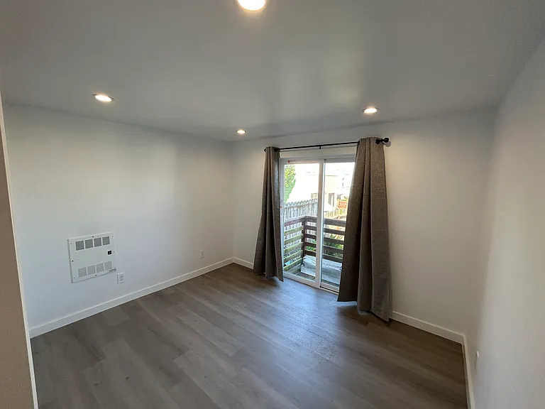 1426 Ortega St — Photo 11