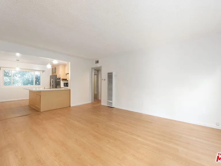 8335 W Manchester Ave #B — Photo 6