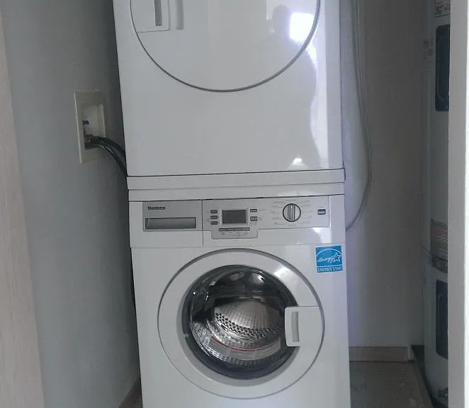 New laundry machines in unit