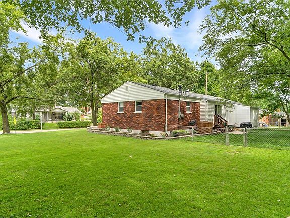 2nd image of 2040 Gerard Park Ln