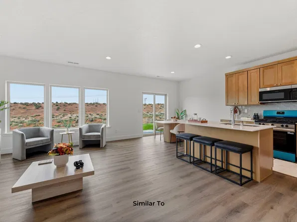 10586 W Clearwater Dr, Kennewick, WA 99336