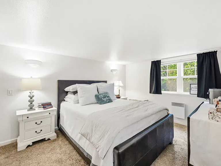 1020 N Tacoma Ave #2 — Photo 7