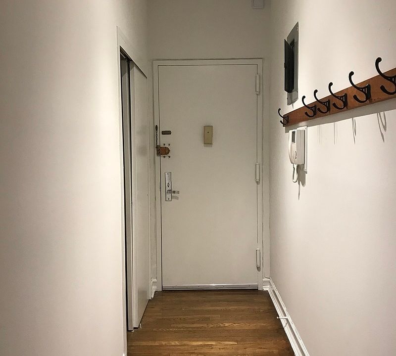 1st image of 140 W 23rd St APT 3D