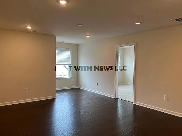 2608 Jazzy St — Photo 17