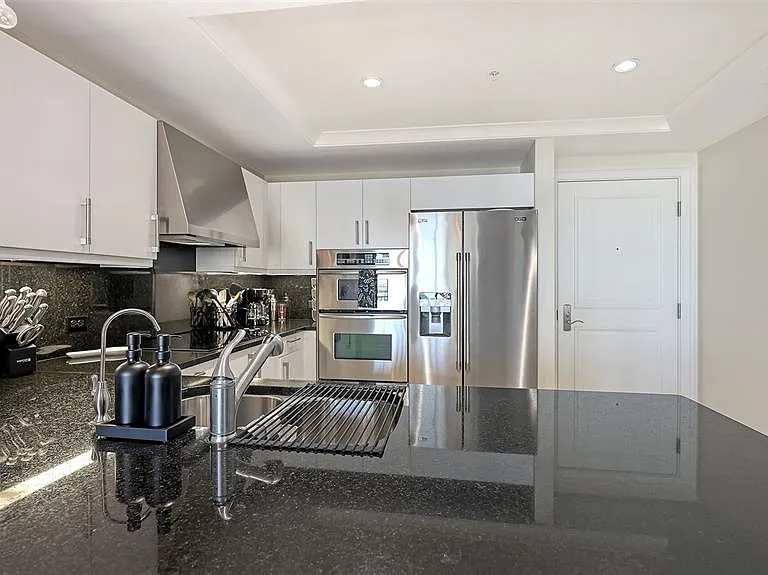 1350 Main St #1007 — Photo 7
