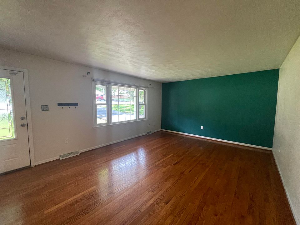 860 Dillon Dr, Vinton, VA 24179 Zillow