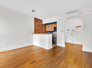 240 E 24th St APT 2E, New York, NY