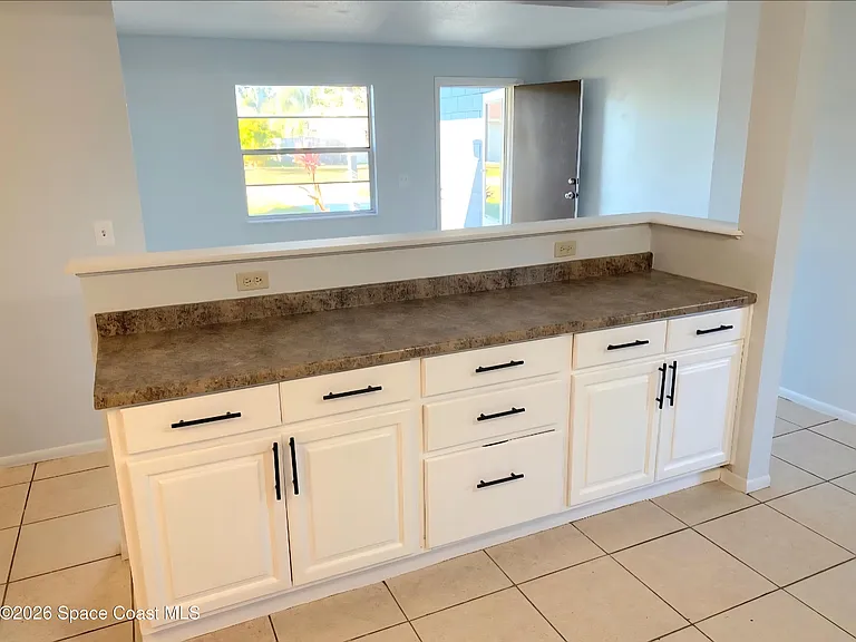 3020 Mary St — Photo 5