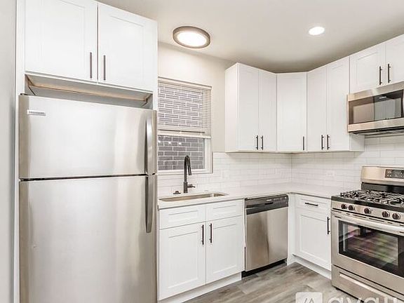 4th image of 1545 W Augusta Blvd #2T