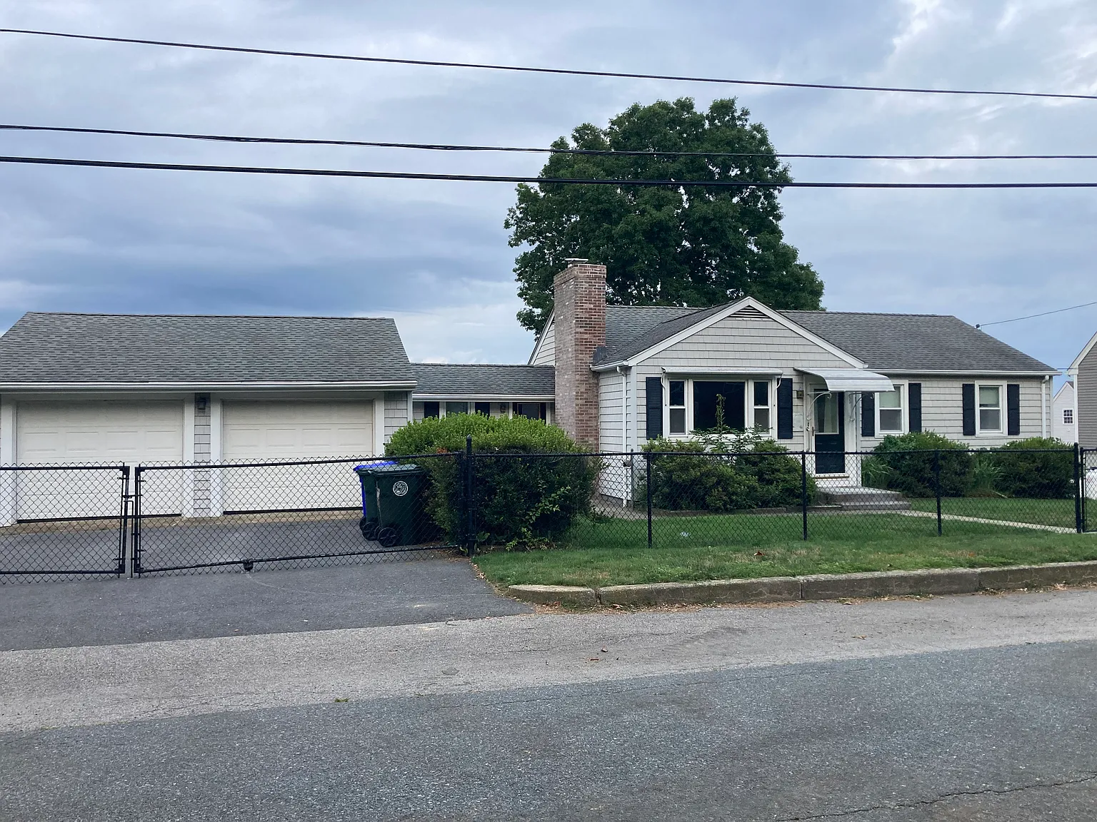 2 bed, 1062 sqft, $3,300 — Photo 1