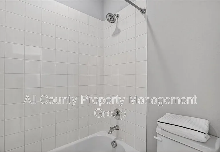 6330 Oakbend Cir — Photo 17