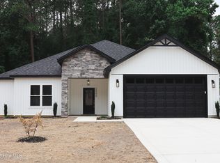 2500 Brookhaven Drive, Kinston, NC 28504