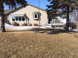 135 E Saint Charles Ave, Fergus Falls, MN 56537