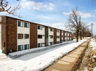 804 Benton Dr APT 13, Iowa City, IA 52246