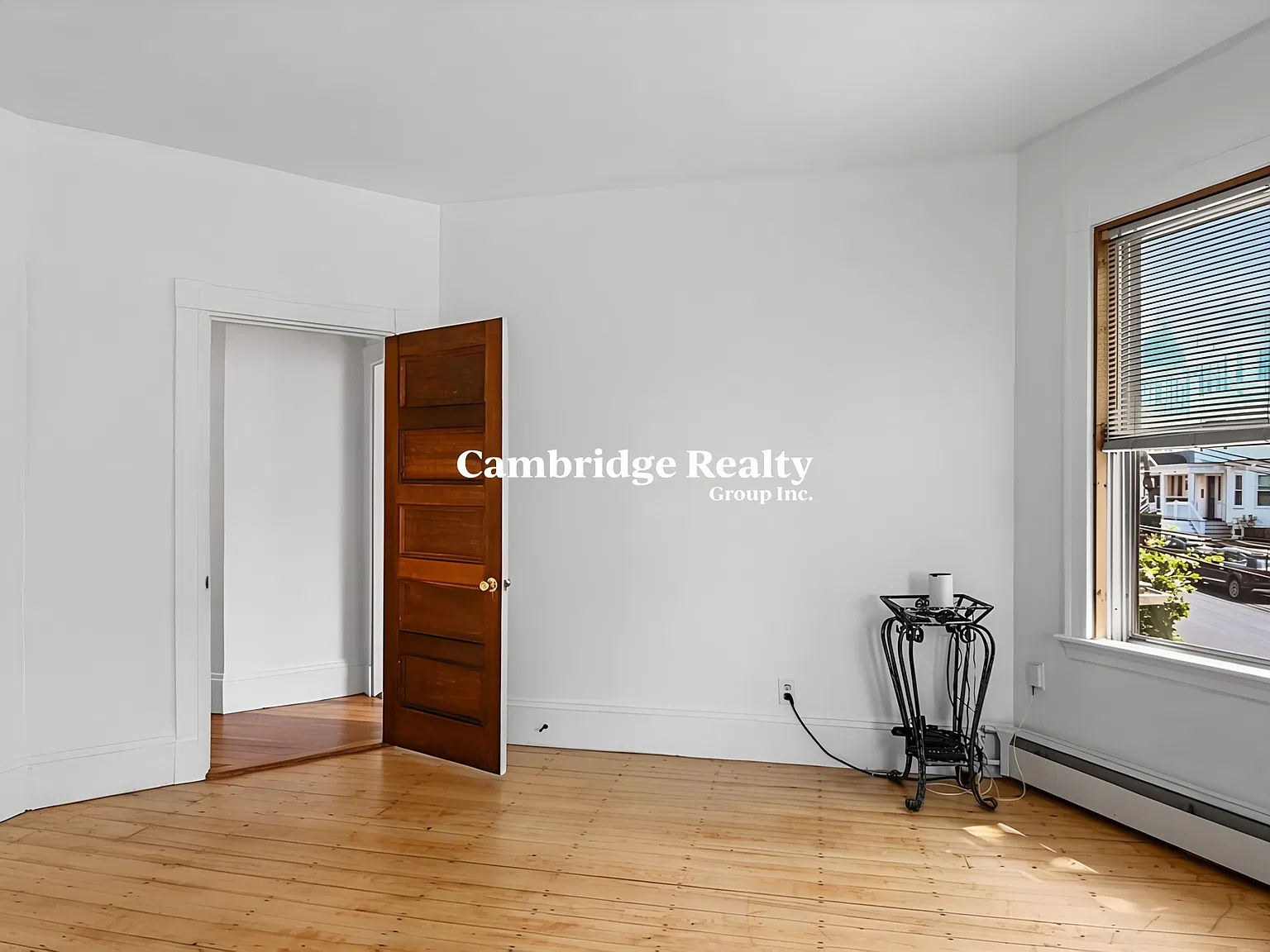 4 bed, 1.0 bath, $6,800 — Photo 3