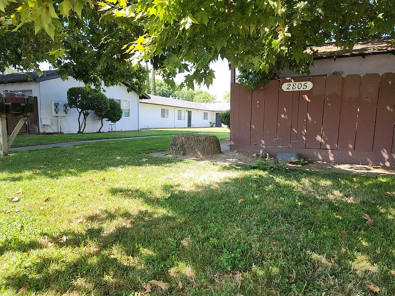 2801 Tully Rd — Photo 4