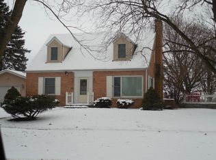 1200 11th Ave, Fulton, IL 61252