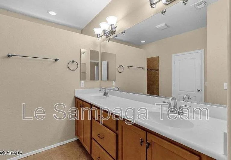 5542 W Kowalsky Ln — Photo 21