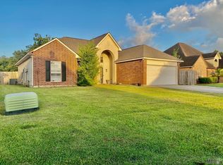 5156 Hemingway Dr, Darrow, LA 70725