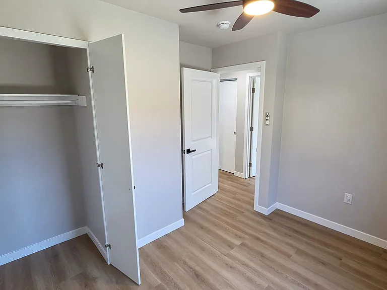 r7651 — Photo 9