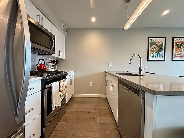 244 Hanover St #510 — Photo 3